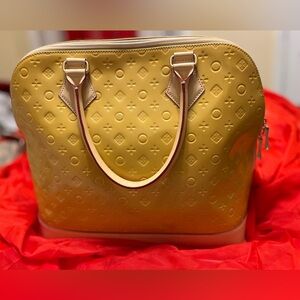 Chic Gold Satchel Bag